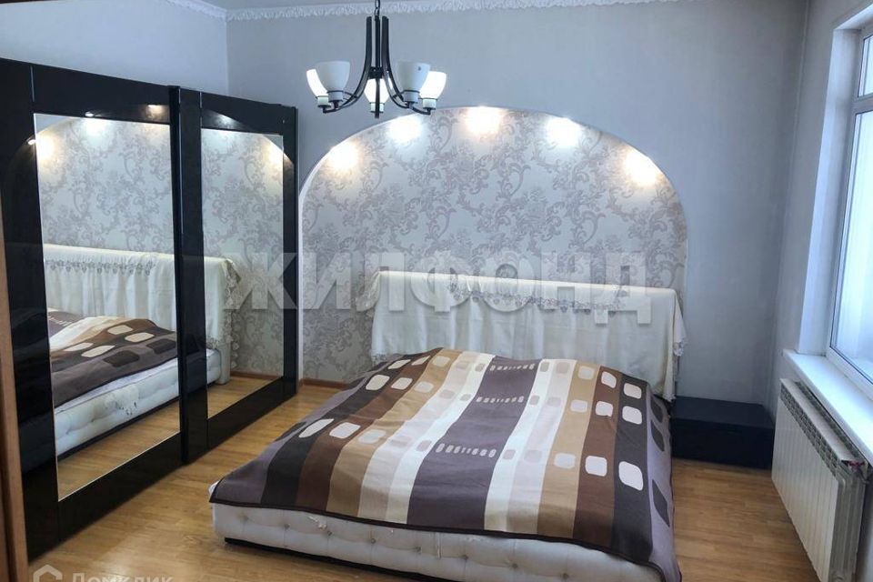 Продаётся 4-комнатная квартира, 95.6 м²