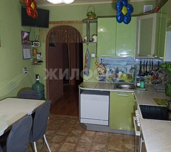 Продаётся 2-комнатная квартира, 61.6 м²