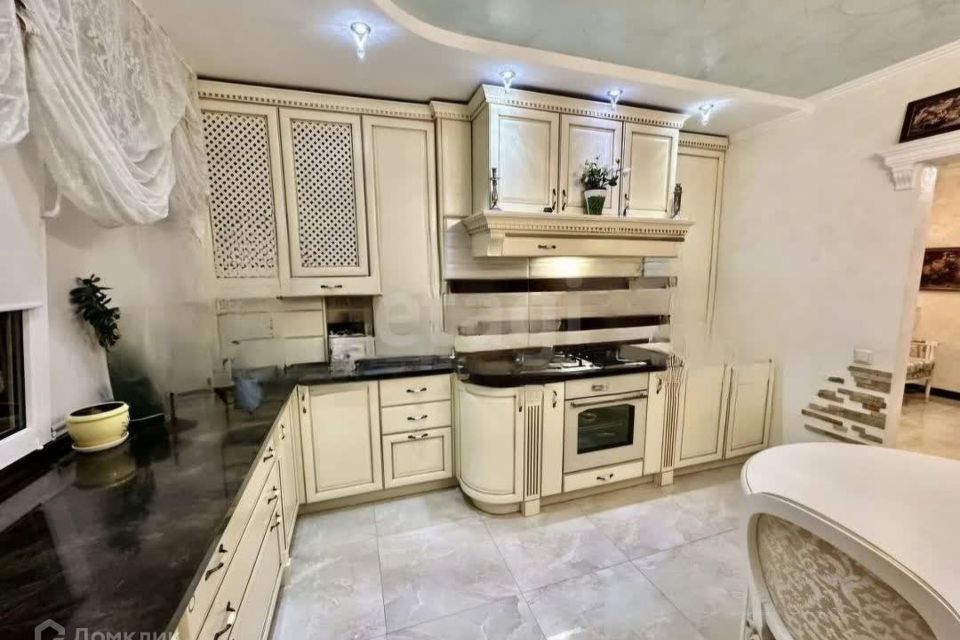 Продаётся 3-комнатная квартира, 82.3 м²