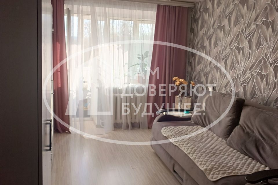 Продаётся 3-комнатная квартира, 57.6 м²