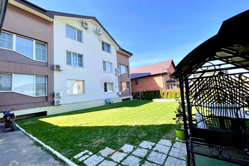 Продаётся 3-комнатная квартира, 72 м²