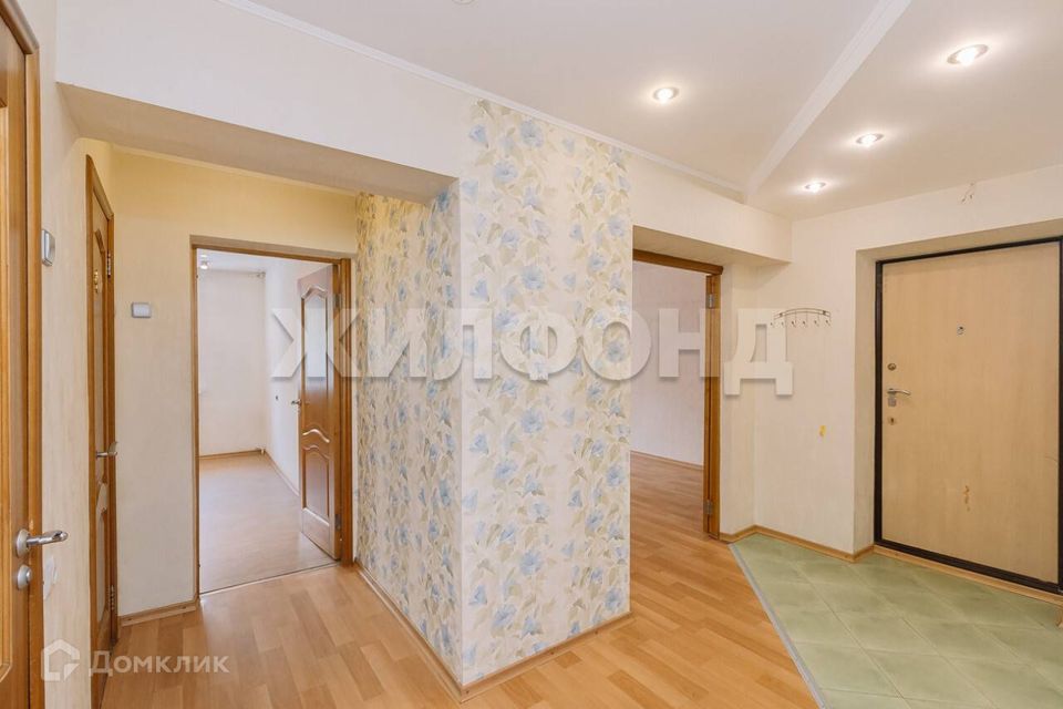 Продаётся 2-комнатная квартира, 61.2 м²
