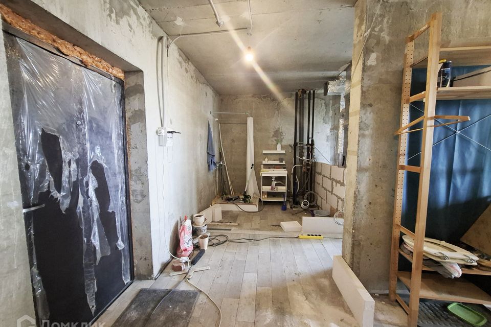Продаётся 1-комнатная квартира, 40.4 м²