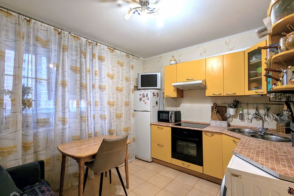 Продаётся 1-комнатная квартира, 41 м²