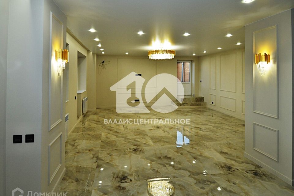 Продаётся 3-комнатная квартира, 137.4 м²