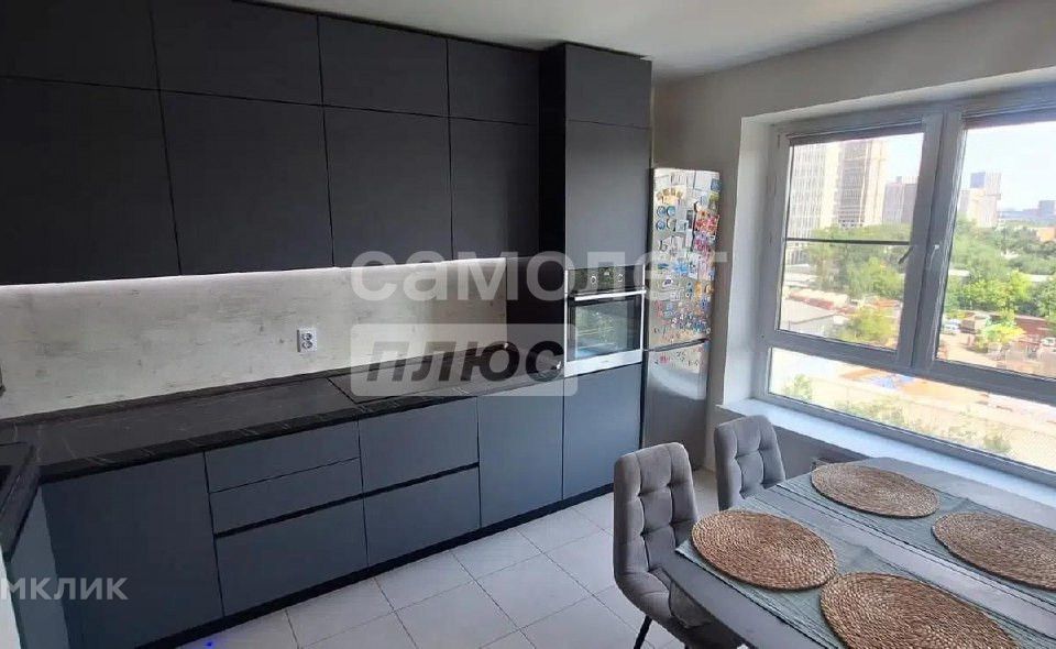 Продаётся 3-комнатная квартира, 71.7 м²