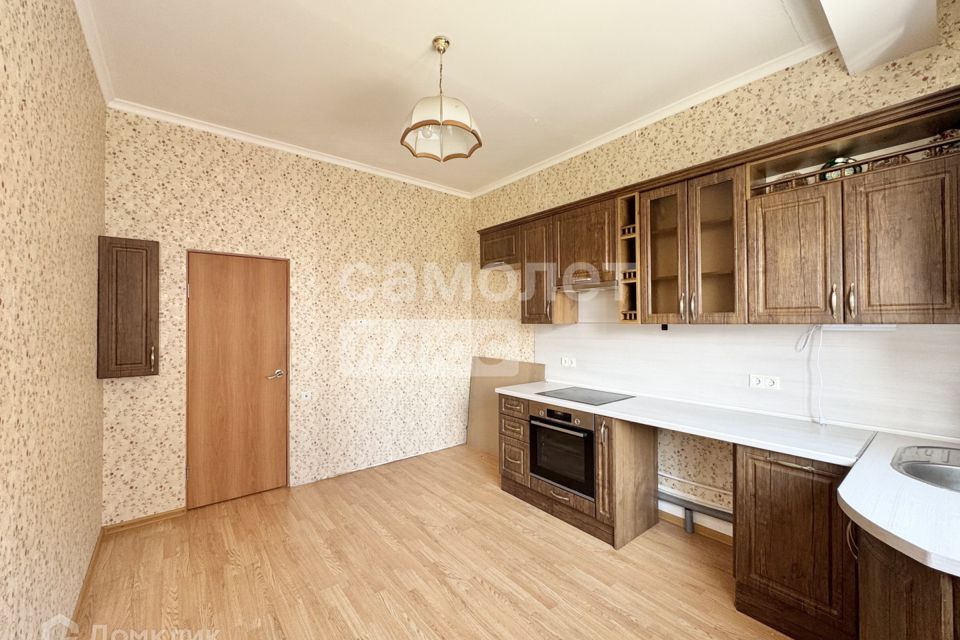 Продаётся 2-комнатная квартира, 56 м²