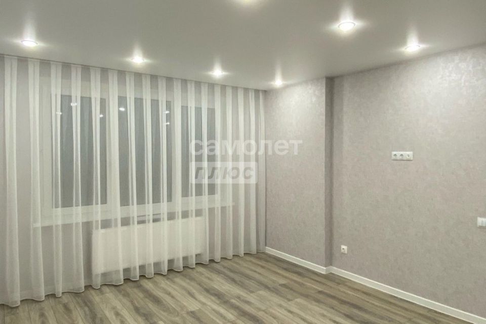 Продаётся 1-комнатная квартира, 38.3 м²