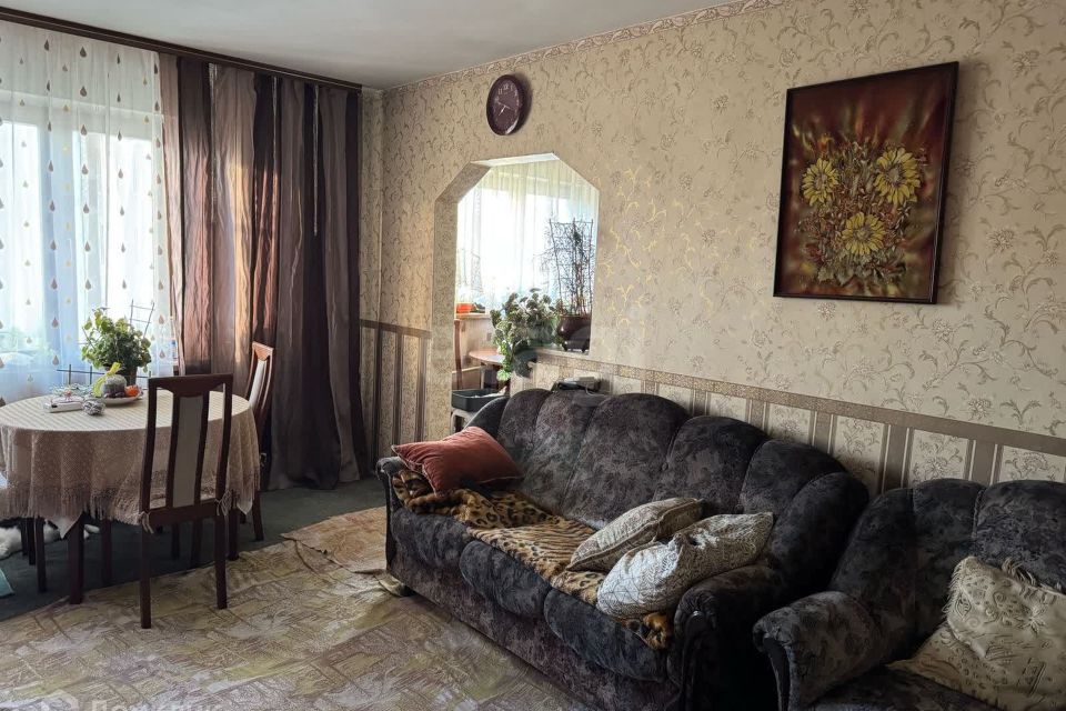 Продаётся 4-комнатная квартира, 74.8 м²