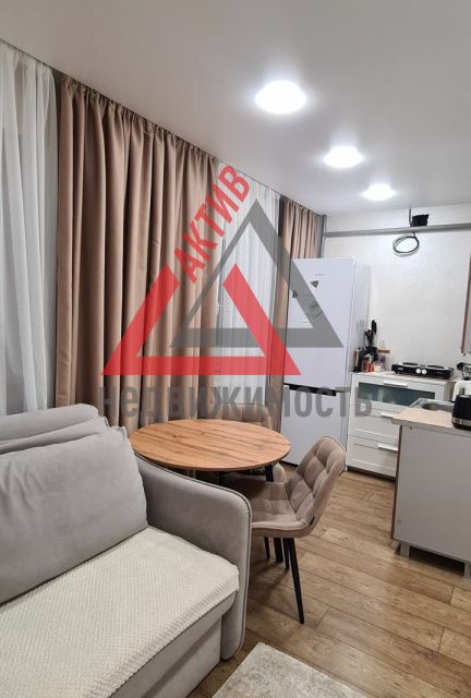 Продаётся 3-комнатная квартира, 50.7 м²