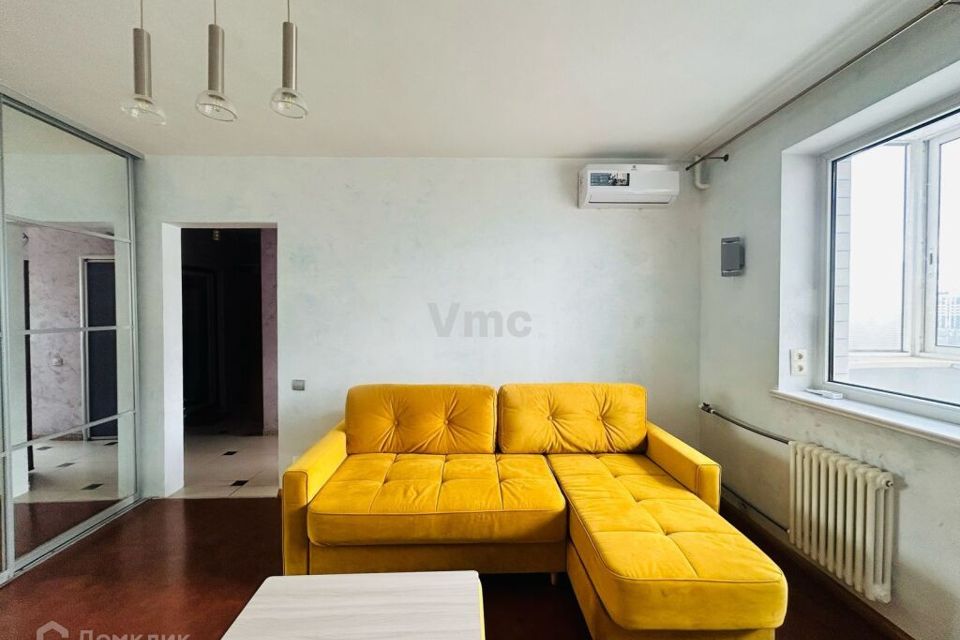 Сдаётся 1-комнатная квартира, 38 м²