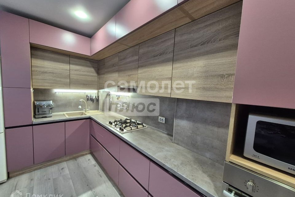 Продаётся 2-комнатная квартира, 66.9 м²