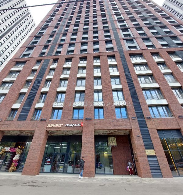 Продаётся 2-комнатная квартира, 74.2 м²