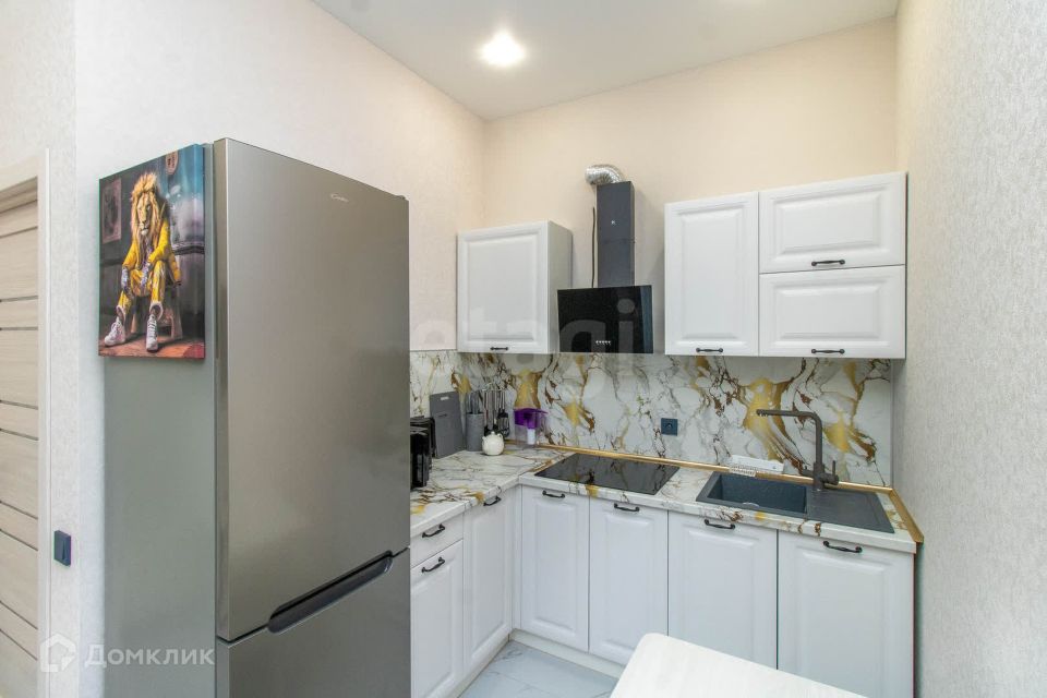 Продаётся 1-комнатная квартира, 42.8 м²