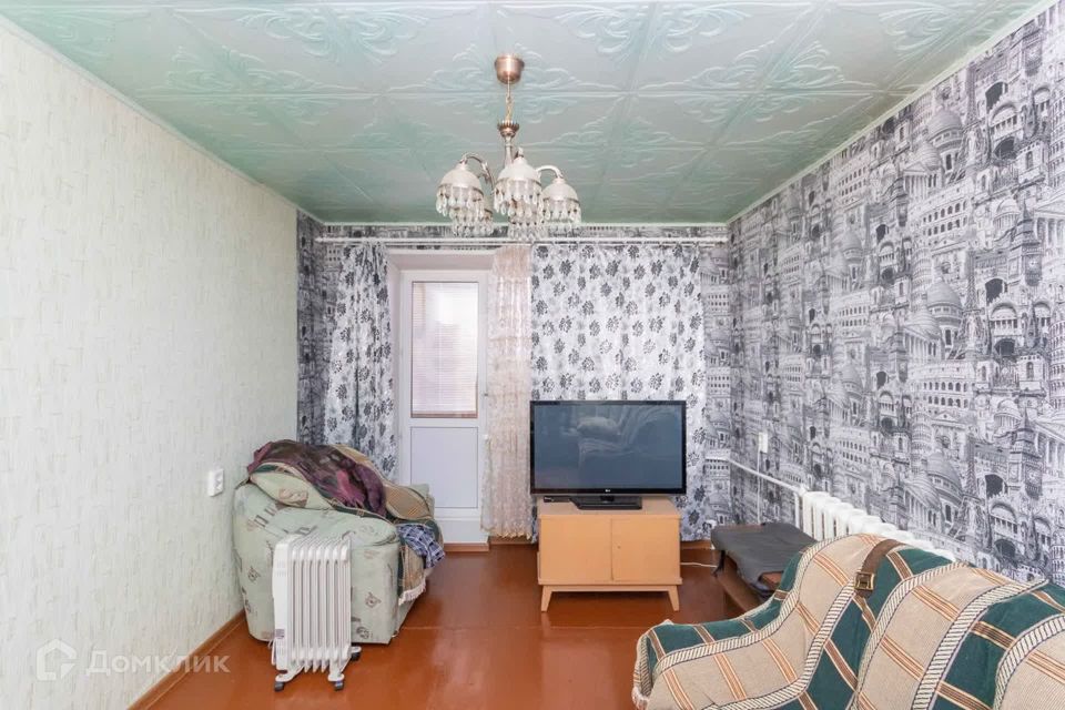 Продаётся 3-комнатная квартира, 58.2 м²