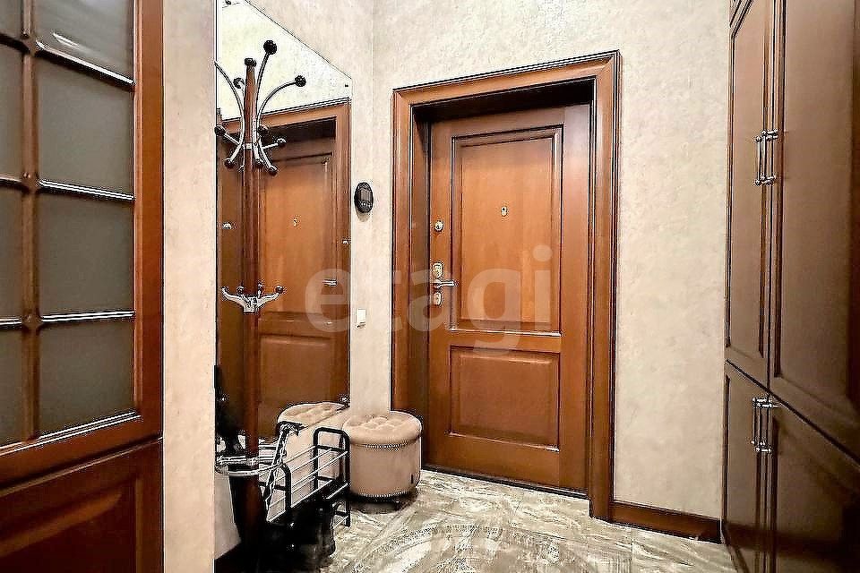 Продаётся 2-комнатная квартира, 69.1 м²