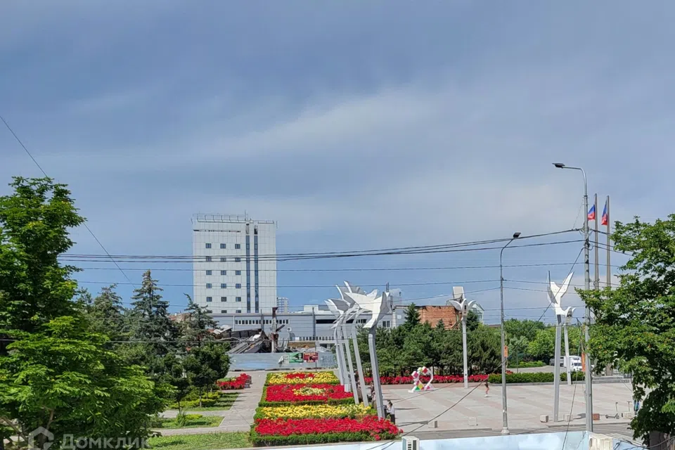 Продаётся 3-комнатная квартира, 54.5 м²