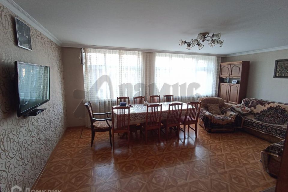 Продаётся 4-комнатная квартира, 83.3 м²