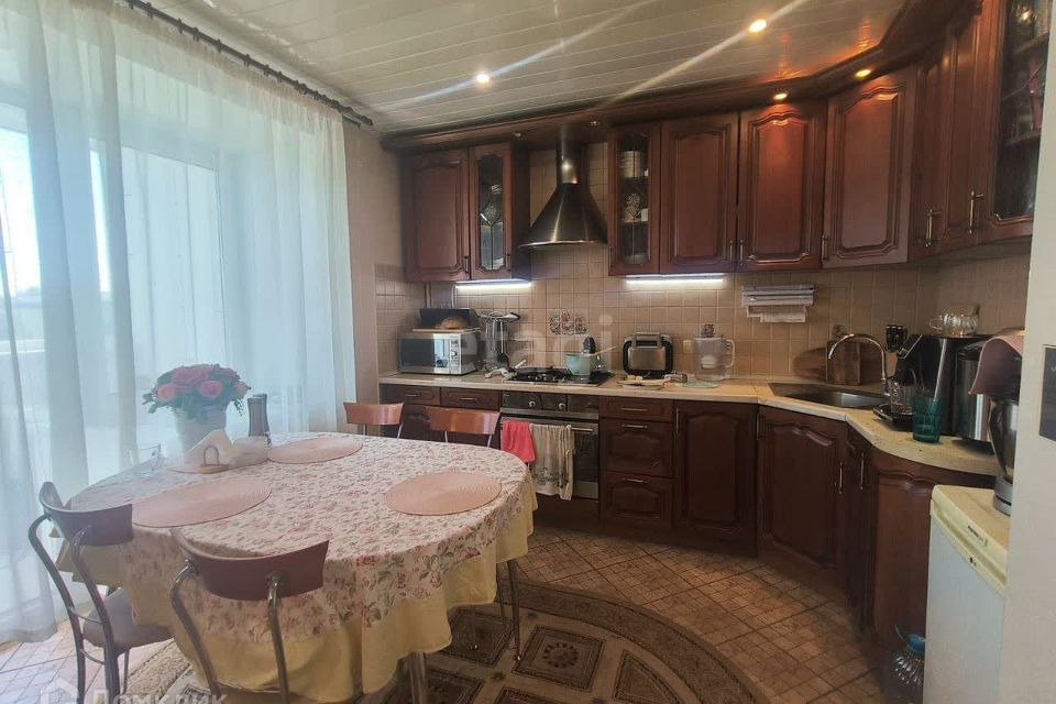 Продаётся 4-комнатная квартира, 113.3 м²