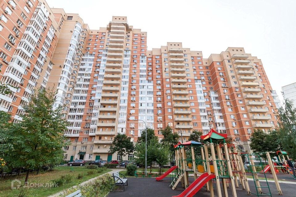 Продаётся 3-комнатная квартира, 103 м²