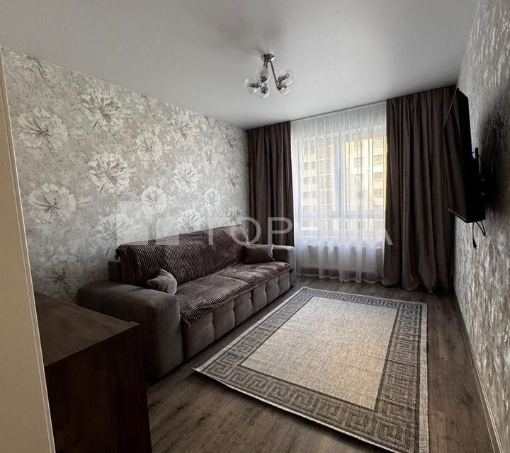 Сдаётся 1-комнатная квартира, 42 м²