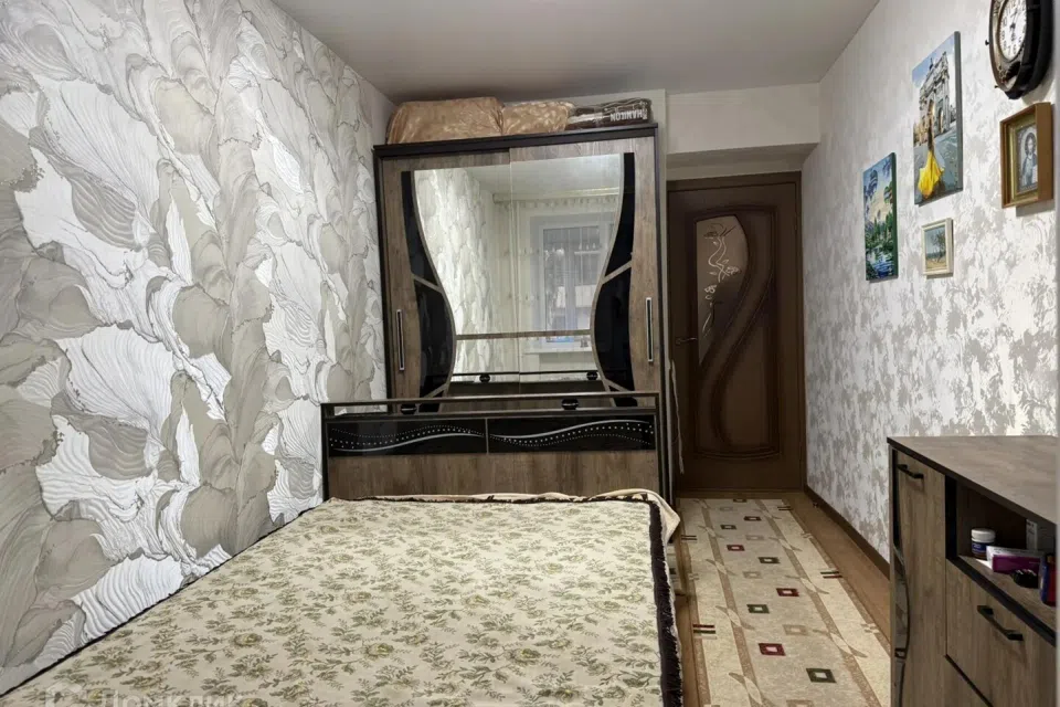 Продаётся 3-комнатная квартира, 61.3 м²