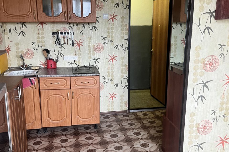 Продаётся комната в 1-комн. квартире, 13 м²
