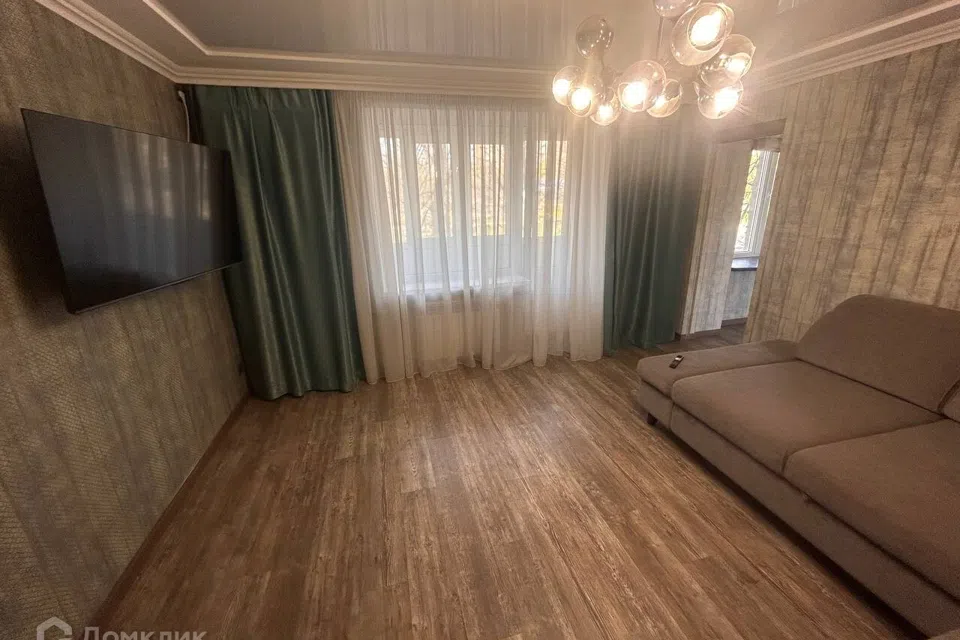Сдаётся 4-комнатная квартира, 90 м²