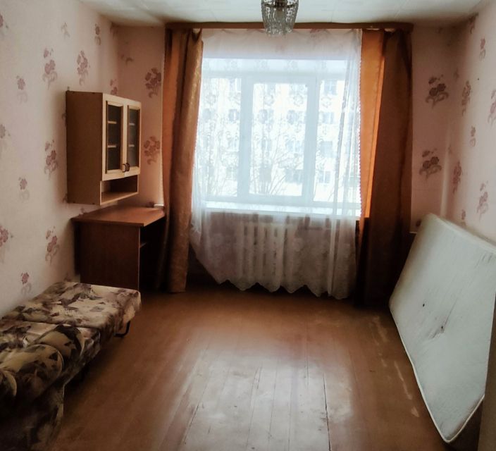 Продаётся комната в 6-комн. квартире, 12 м²
