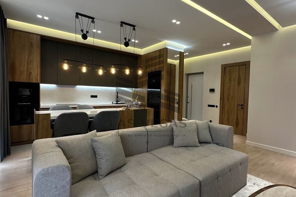 Сдаётся 3-комнатная квартира, 85 м²