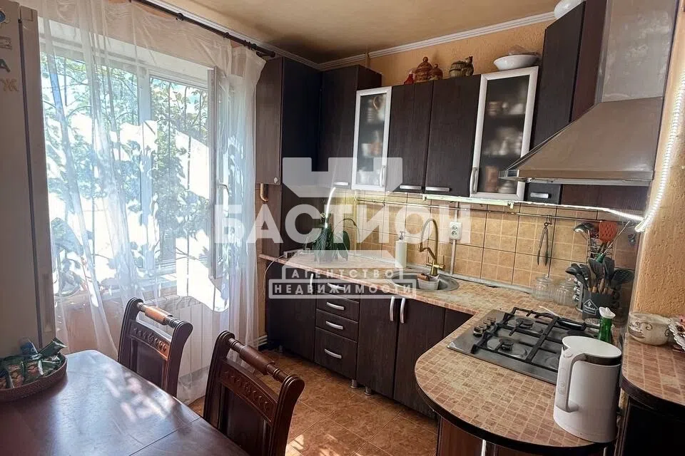 Продаётся 4-комнатная квартира, 89.3 м²