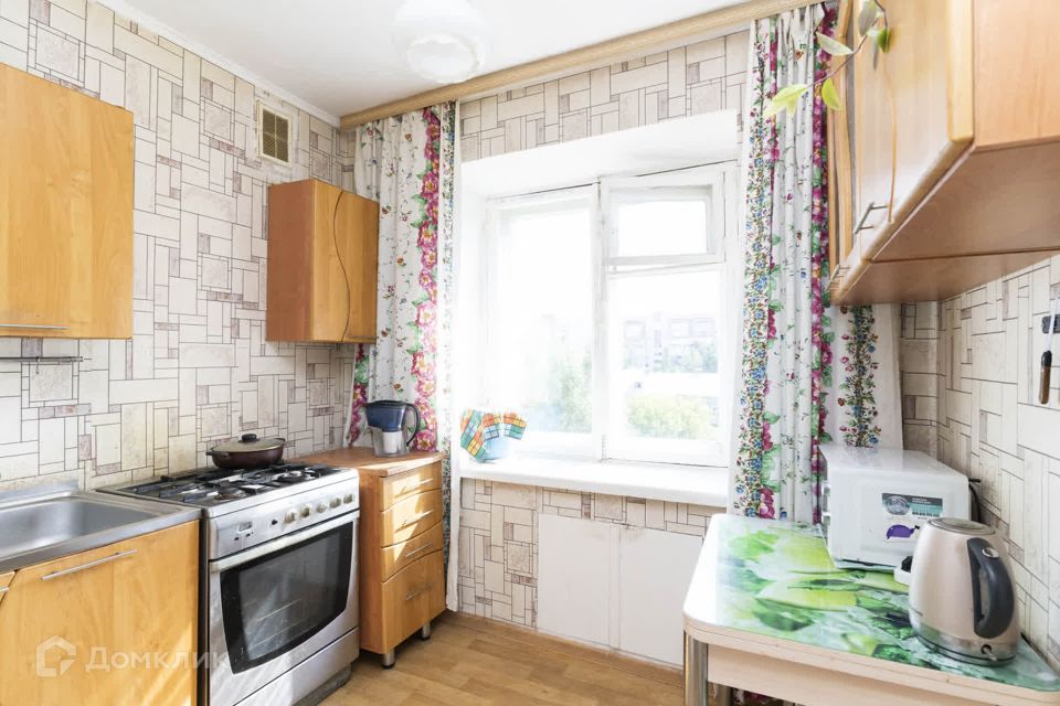 Продаётся 3-комнатная квартира, 50.8 м²