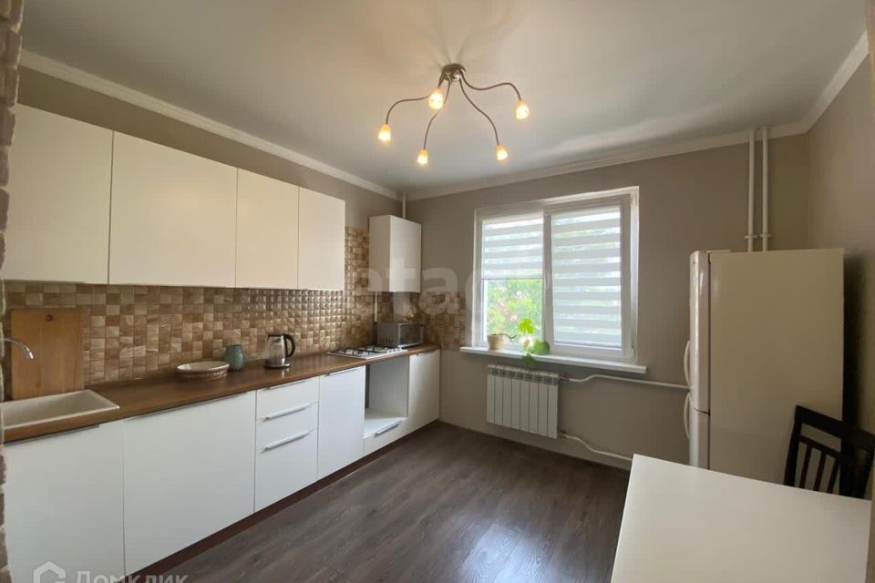 Продаётся 1-комнатная квартира, 38 м²