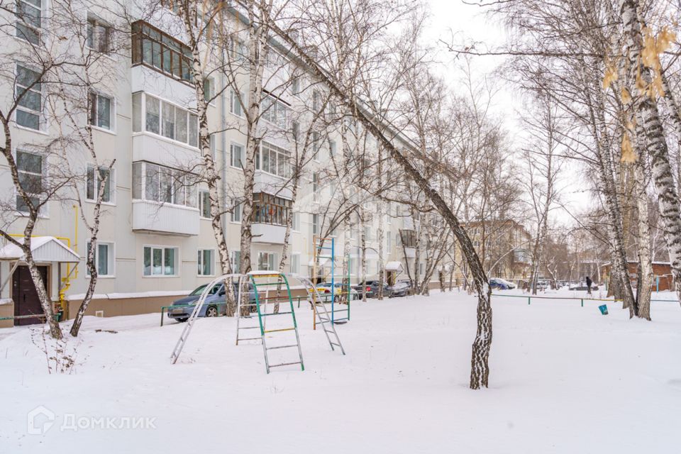 Продаётся 3-комнатная квартира, 53.9 м²