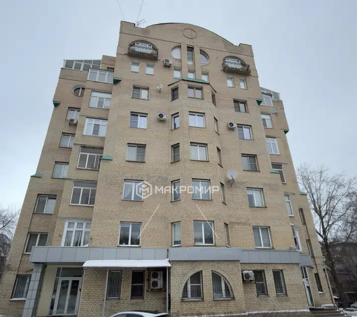 Продаётся 5-комнатная квартира, 237.9 м²