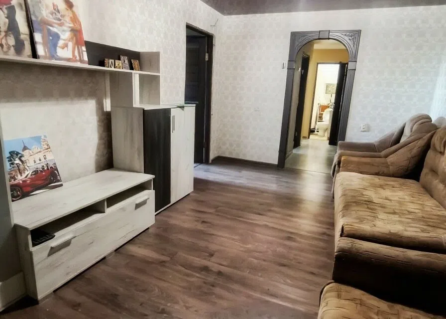 Продаётся 3-комнатная квартира, 51.7 м²