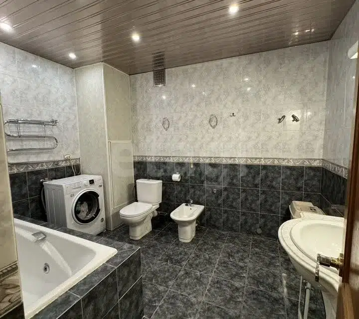 Продаётся 3-комнатная квартира, 80.3 м²