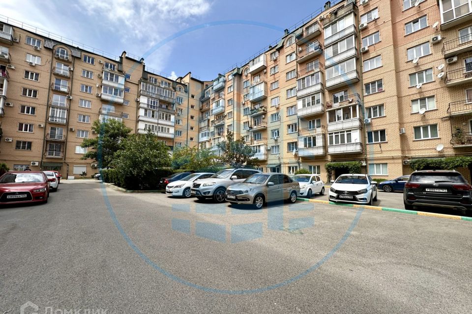 Продаётся 2-комнатная квартира, 76.2 м²