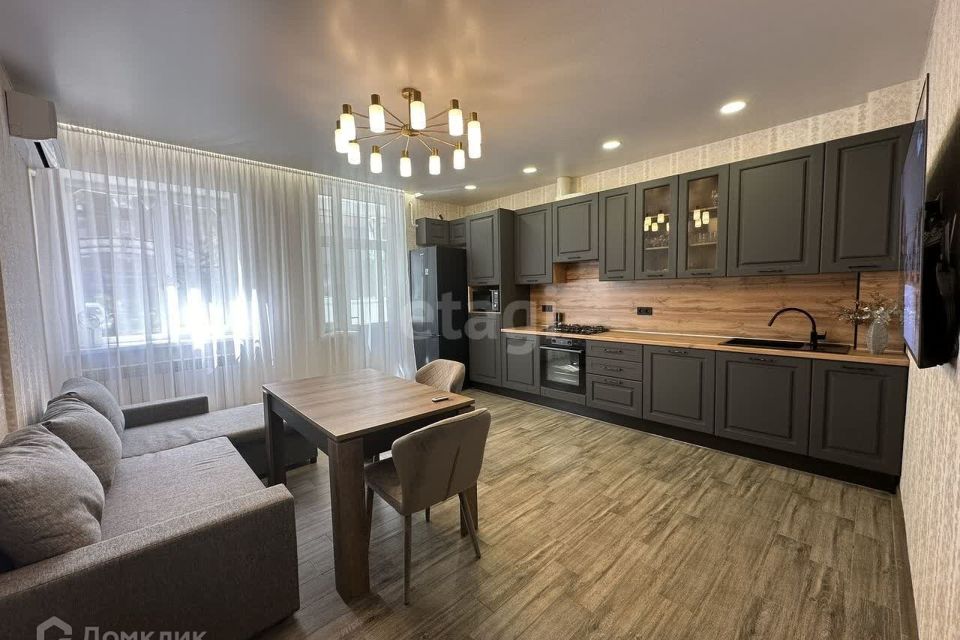 Продаётся 3-комнатная квартира, 65 м²