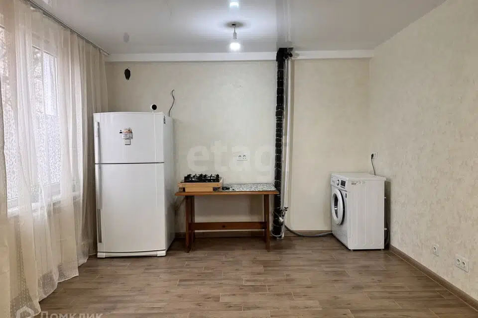 Продаётся 2-комнатная квартира, 42.2 м²