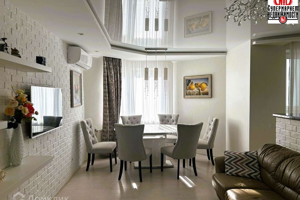 Продаётся 4-комнатная квартира, 95 м²