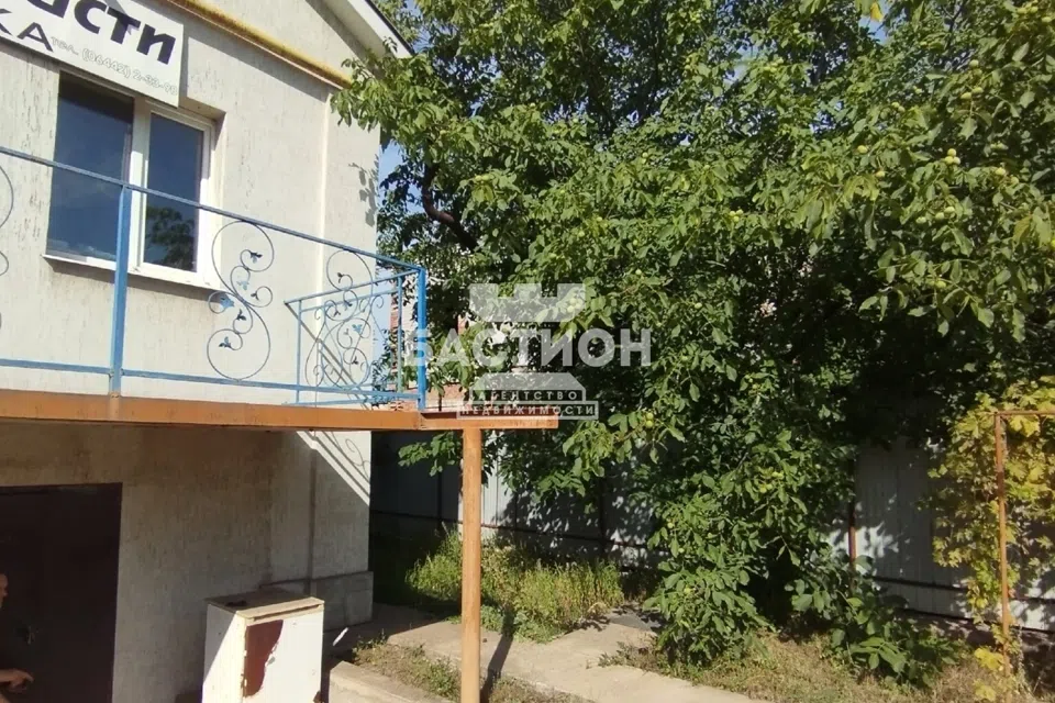 Продаётся 2-этажный дом, 300 м²