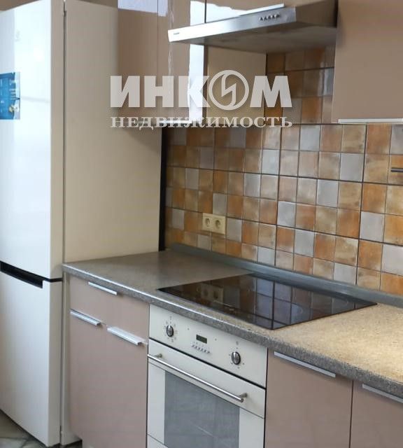 Сдаётся 3-комнатная квартира, 95 м²