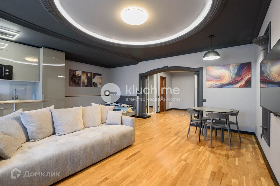 Продаётся 4-комнатная квартира, 82.2 м²