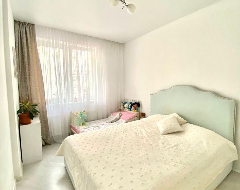 Продаётся 2-комнатная квартира, 66.8 м²