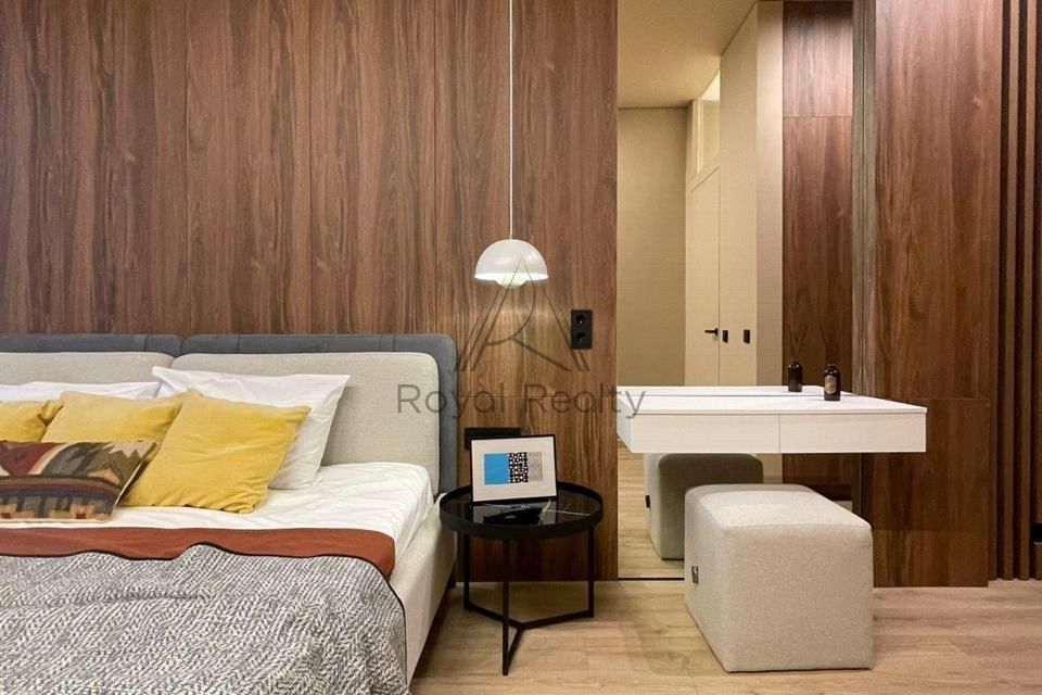 Сдаётся 3-комнатная квартира, 144 м²