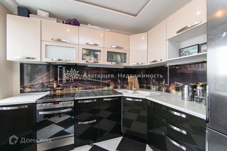 Продаётся 3-комнатная квартира, 61.3 м²