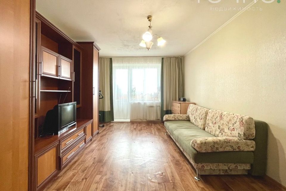 Продаётся 1-комнатная квартира, 43.3 м²