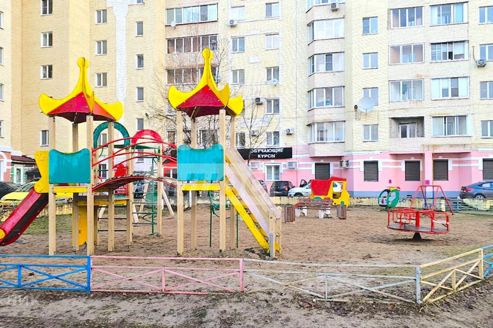 Продаётся 2-комнатная квартира, 57.5 м²