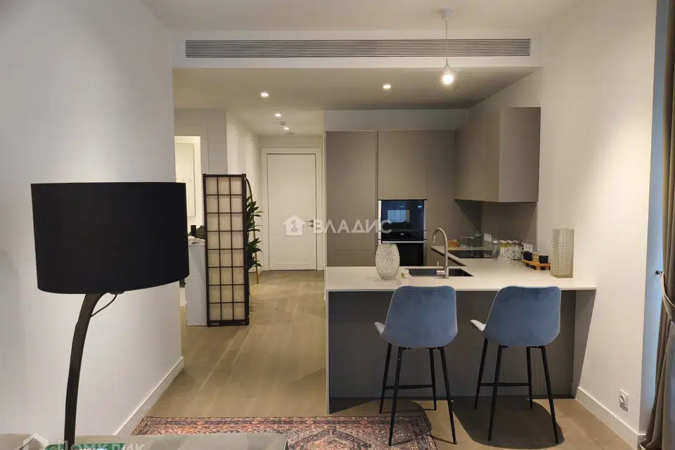 Продаётся 2-комнатная квартира, 67.8 м²